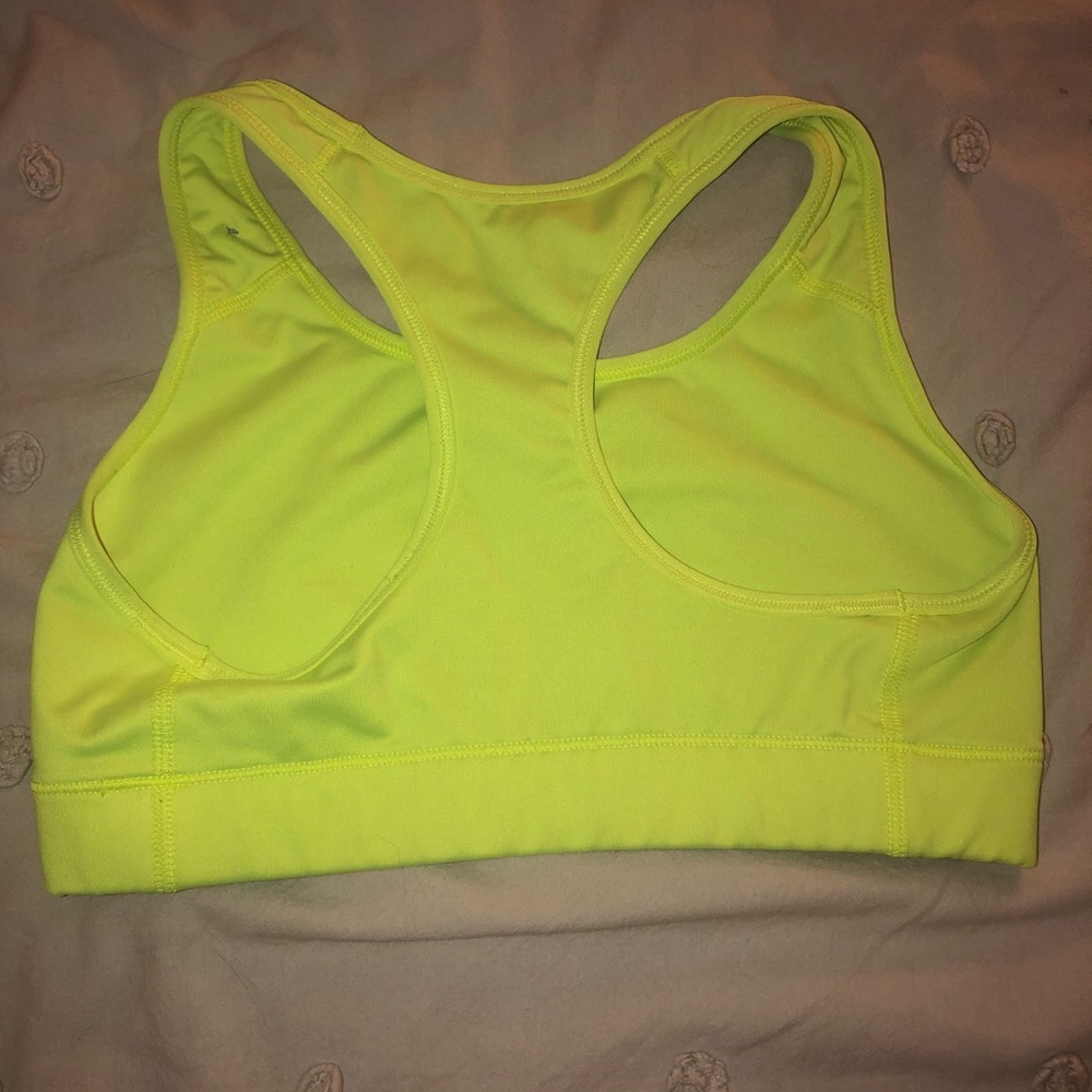Nike Dri-fit bra - Picture 2 of 3